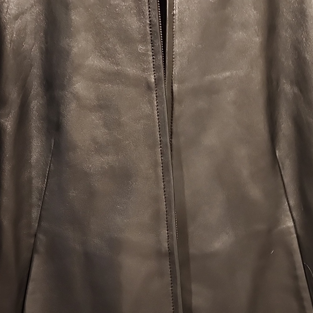 Leather jacket - Picture 3 of 5